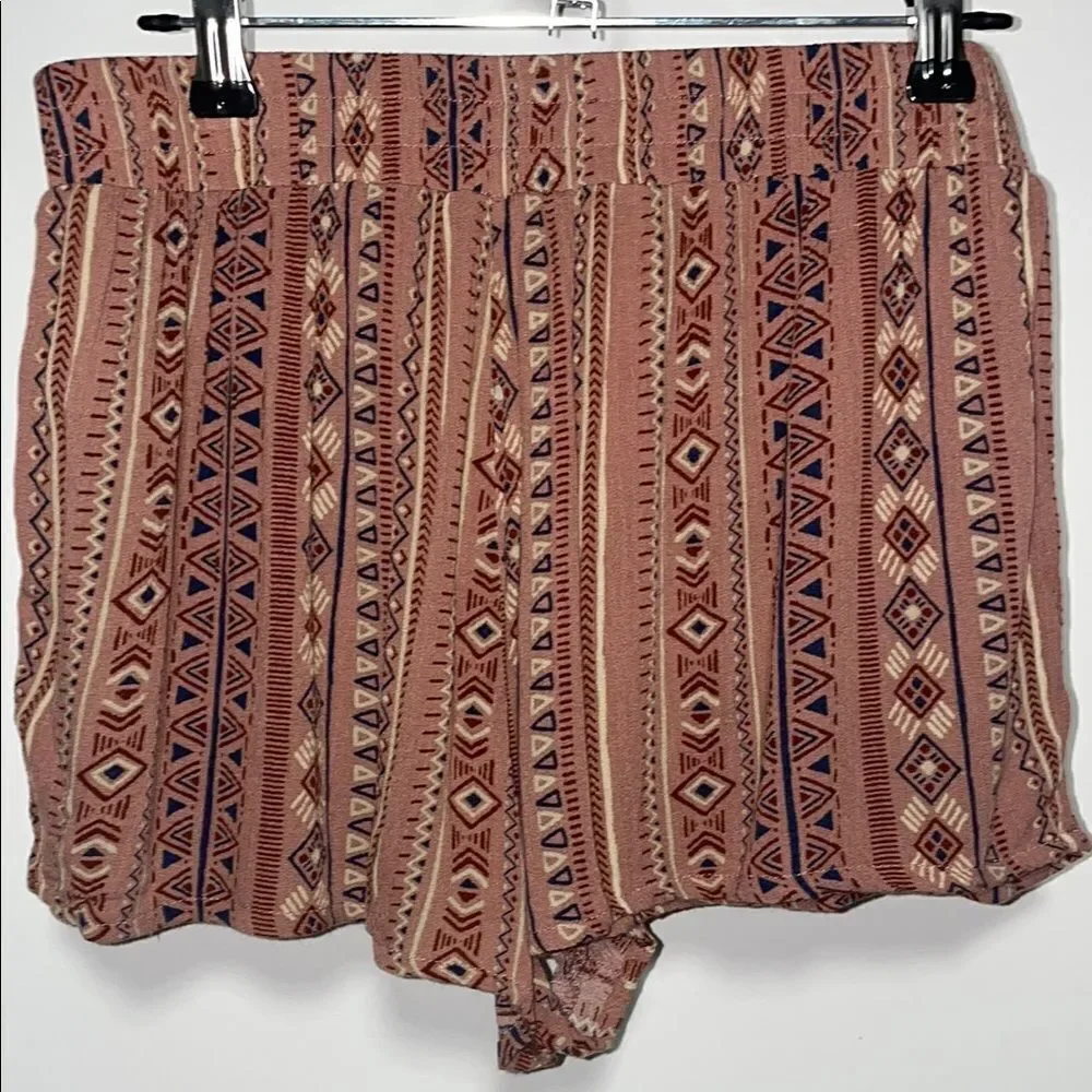 Forever 21 stylish women